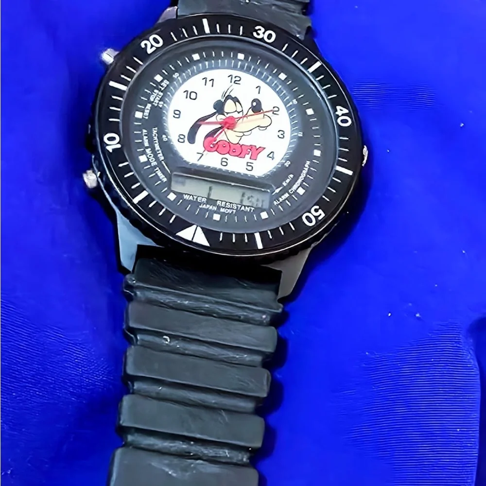 Disney Goofy Vintage Cool Ana-Digital Mens Watch  New battery , keeping time